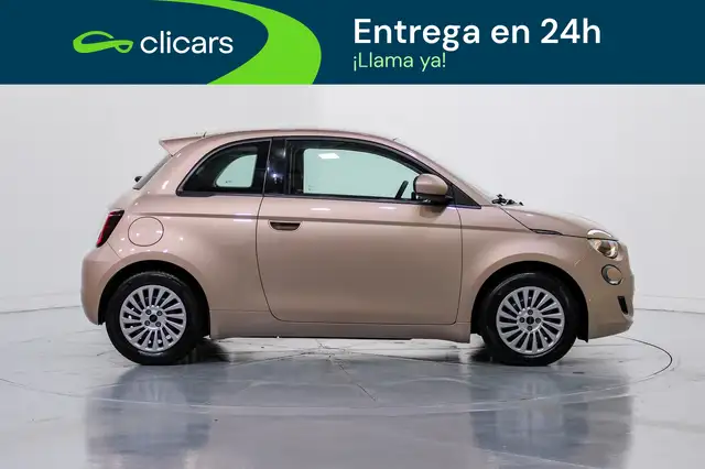 Fiat 500e view 7