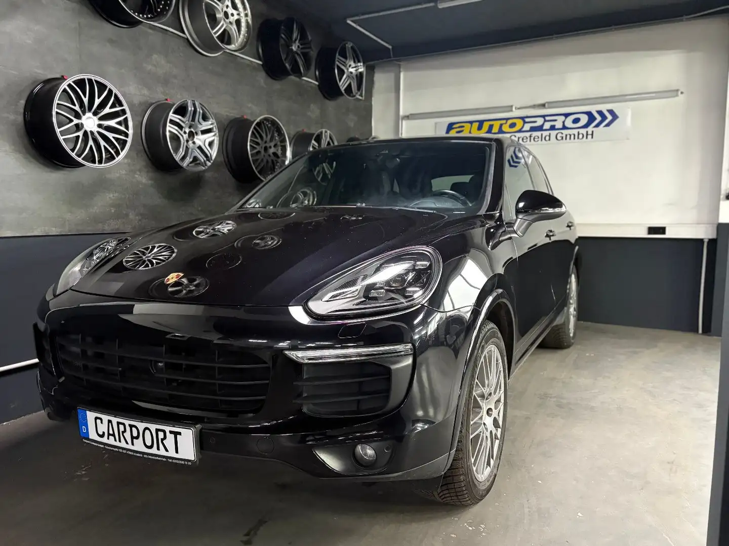 Porsche Cayenne S Platinum Edition Porsche Approved Schwarz - 2