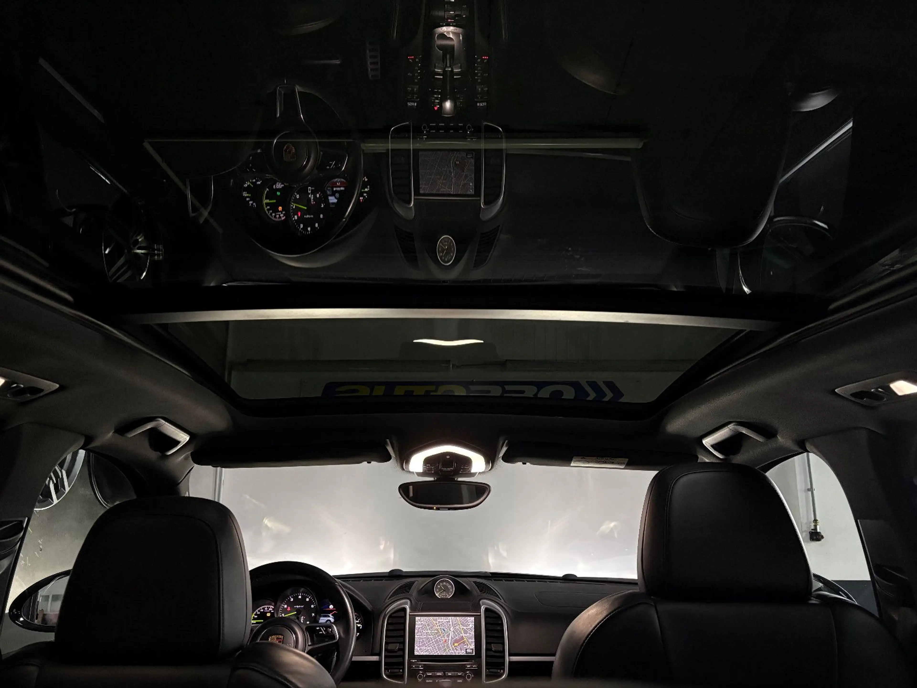 Porsche Cayenne S Platinum Edition Porsche Approved — photo 11