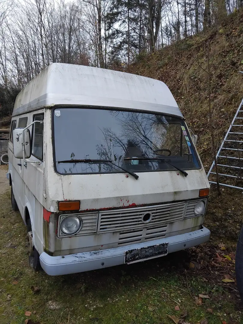 Volkswagen LT - 1