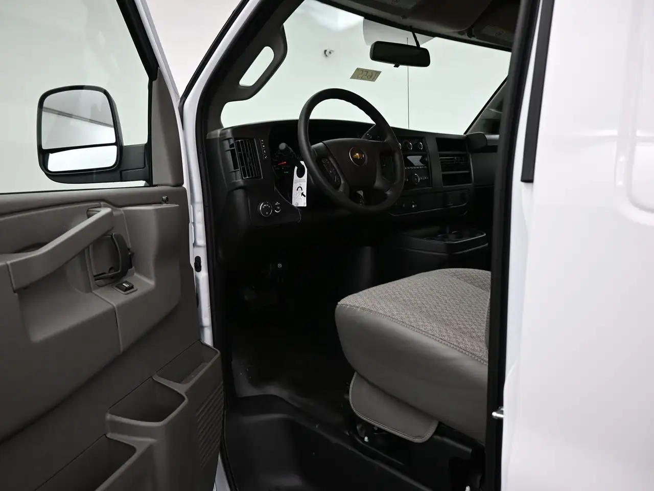 Chevrolet Express 2500 снимка Chevrolet Express 2500