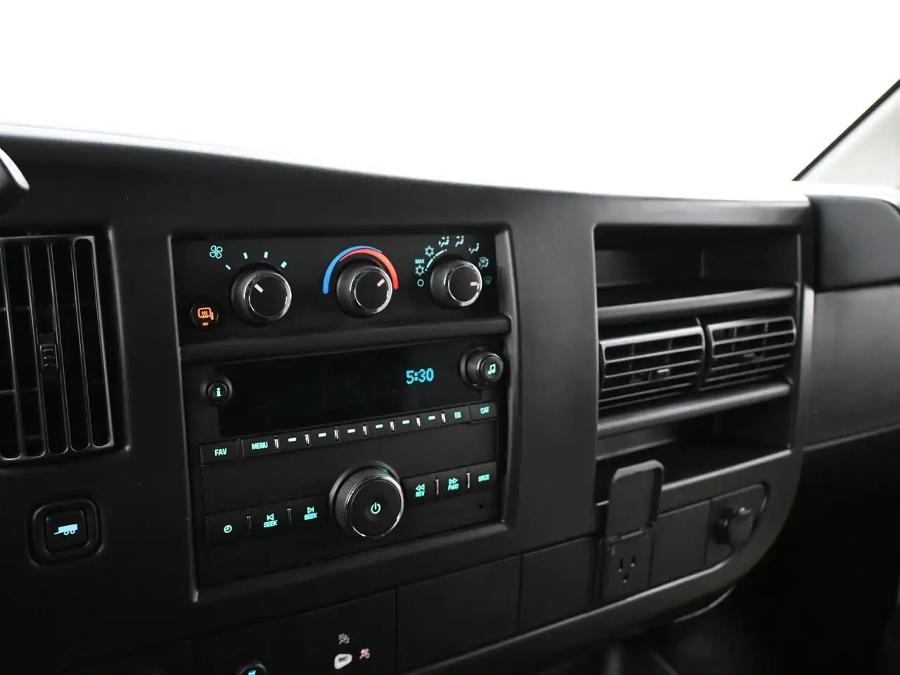 Chevrolet Express 2500 снимка Chevrolet Express 2500