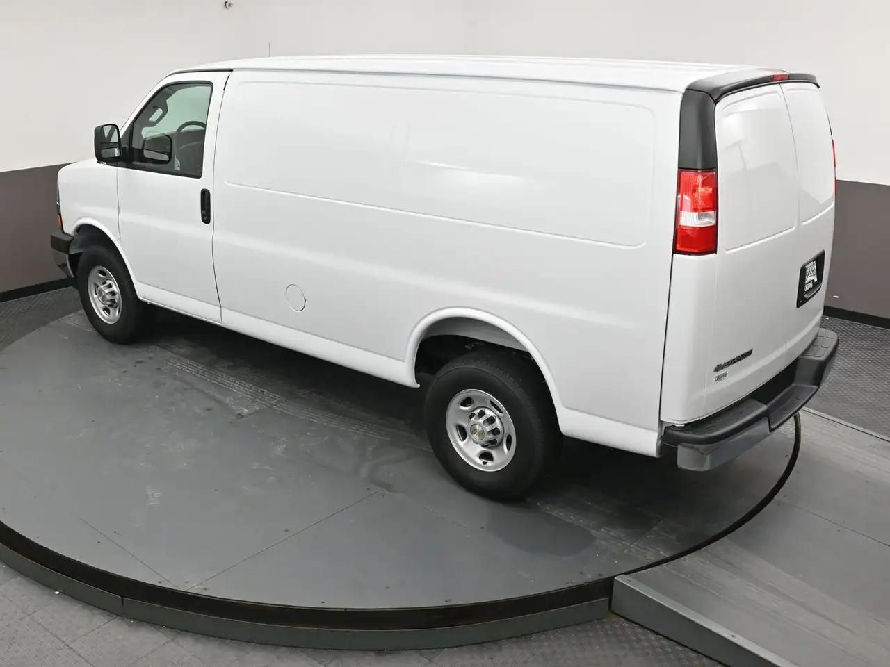 Chevrolet Express 2500 снимка Chevrolet Express 2500