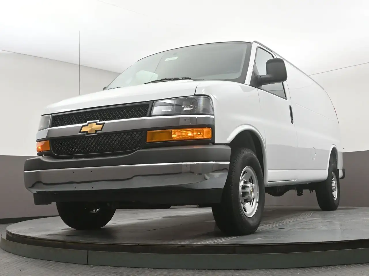 Chevrolet Express 2500 снимка Chevrolet Express 2500