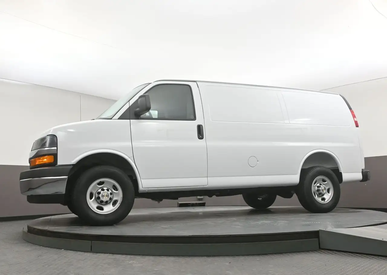 Chevrolet Express 2500 снимка Chevrolet Express 2500