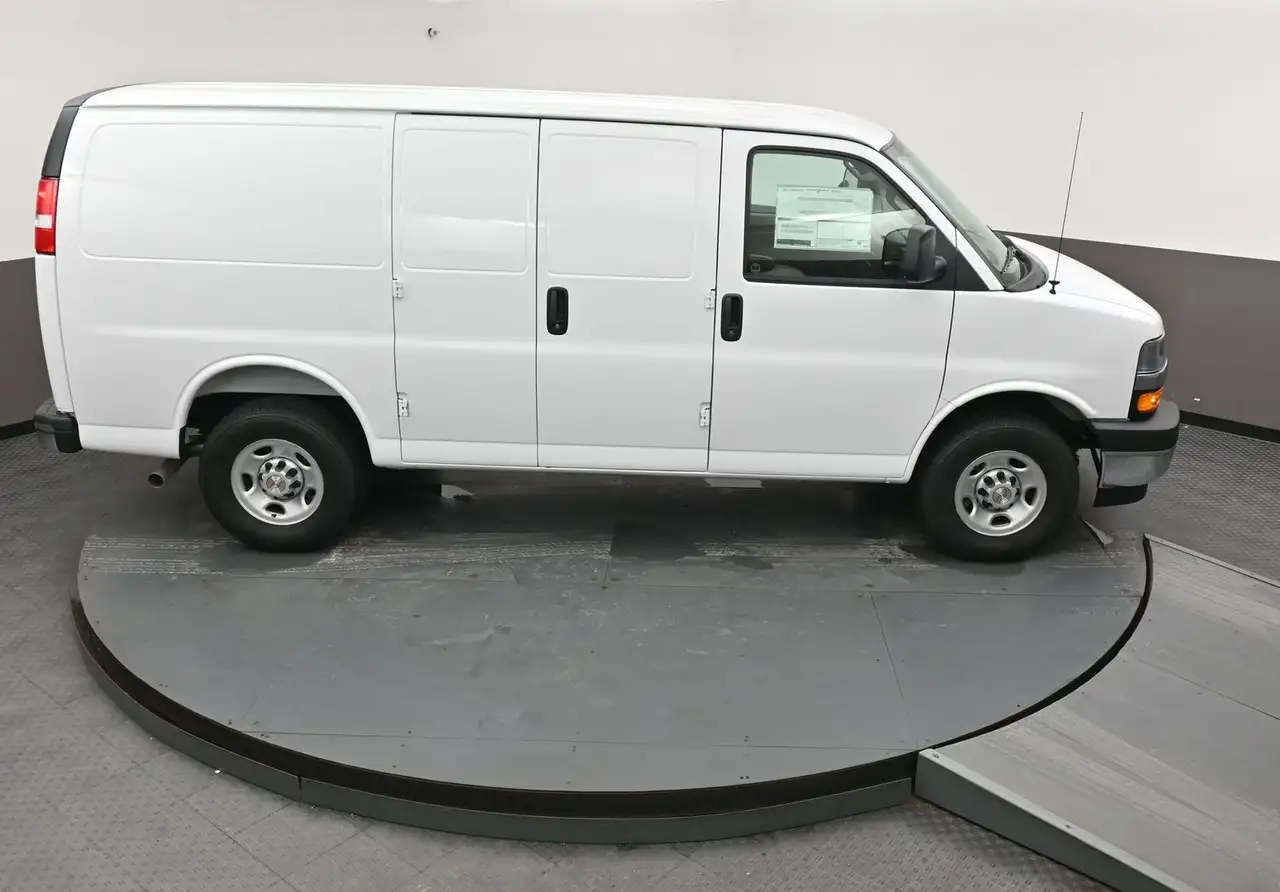 Chevrolet Express 2500 снимка Chevrolet Express 2500