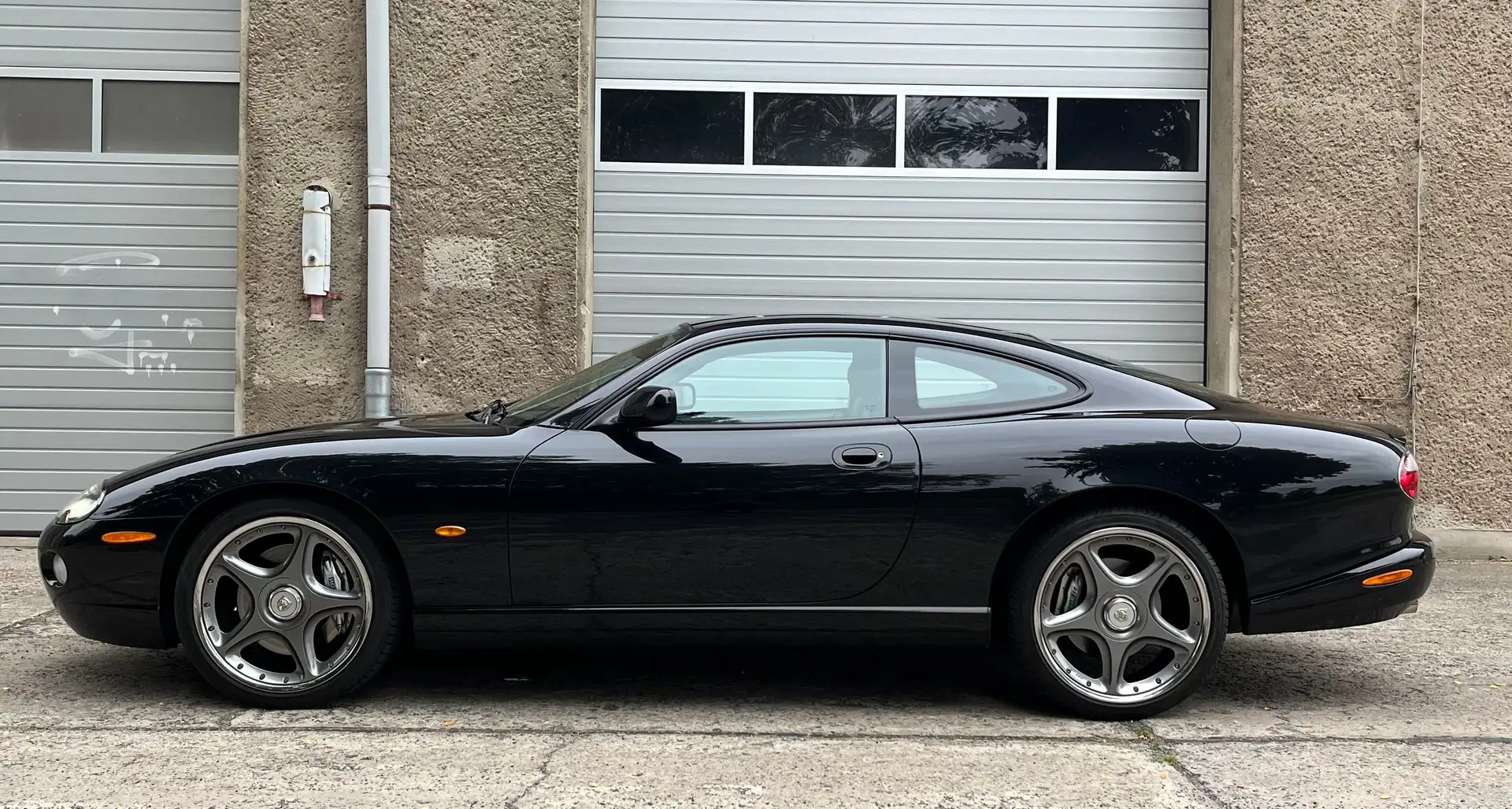 Jaguar XKR 4.2 Last of Line 20 Zoll BBS Schwarz - 1
