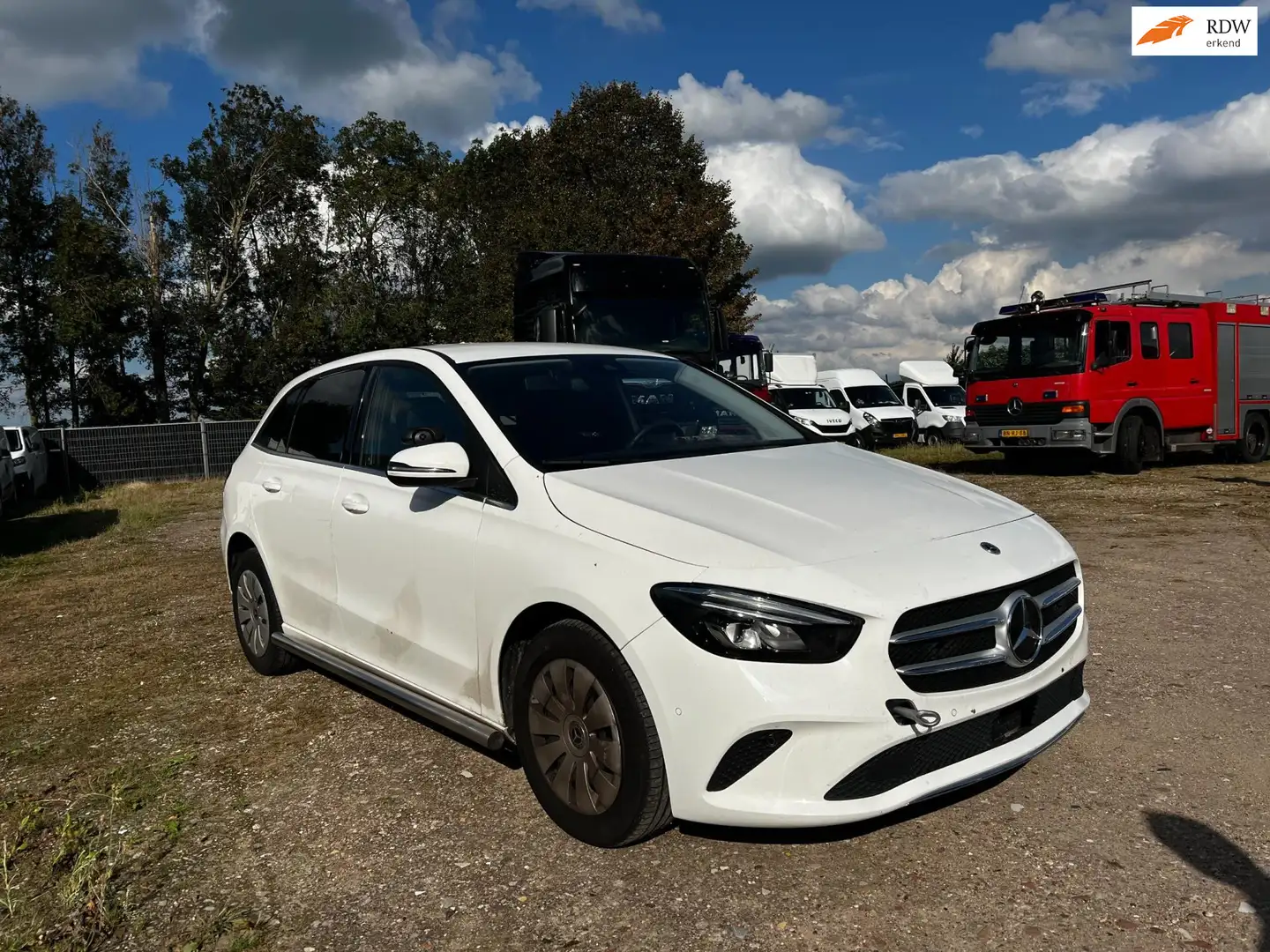 Mercedes-Benz B 200 200d AUT ** EX POLITIE -- ENGINE DEFECT *** Blanc - 1