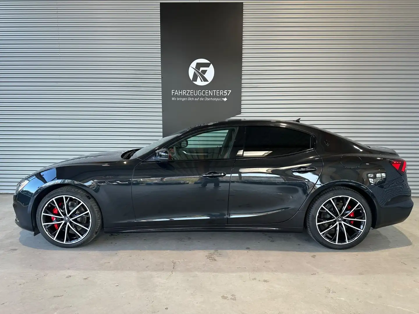 Maserati Ghibli S Modena 3.0 V6 /CARPLAY/360°/ACC/LED Negro - 2