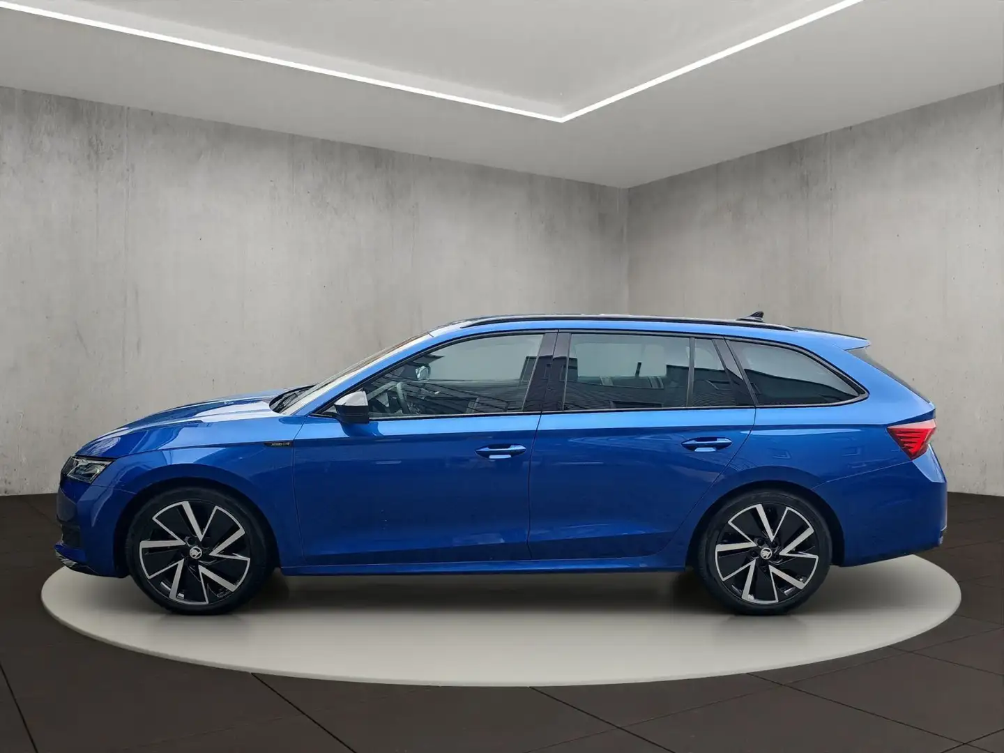 Skoda Octavia Combi Sportline 2,0 TDI 110 kW Azul - 2