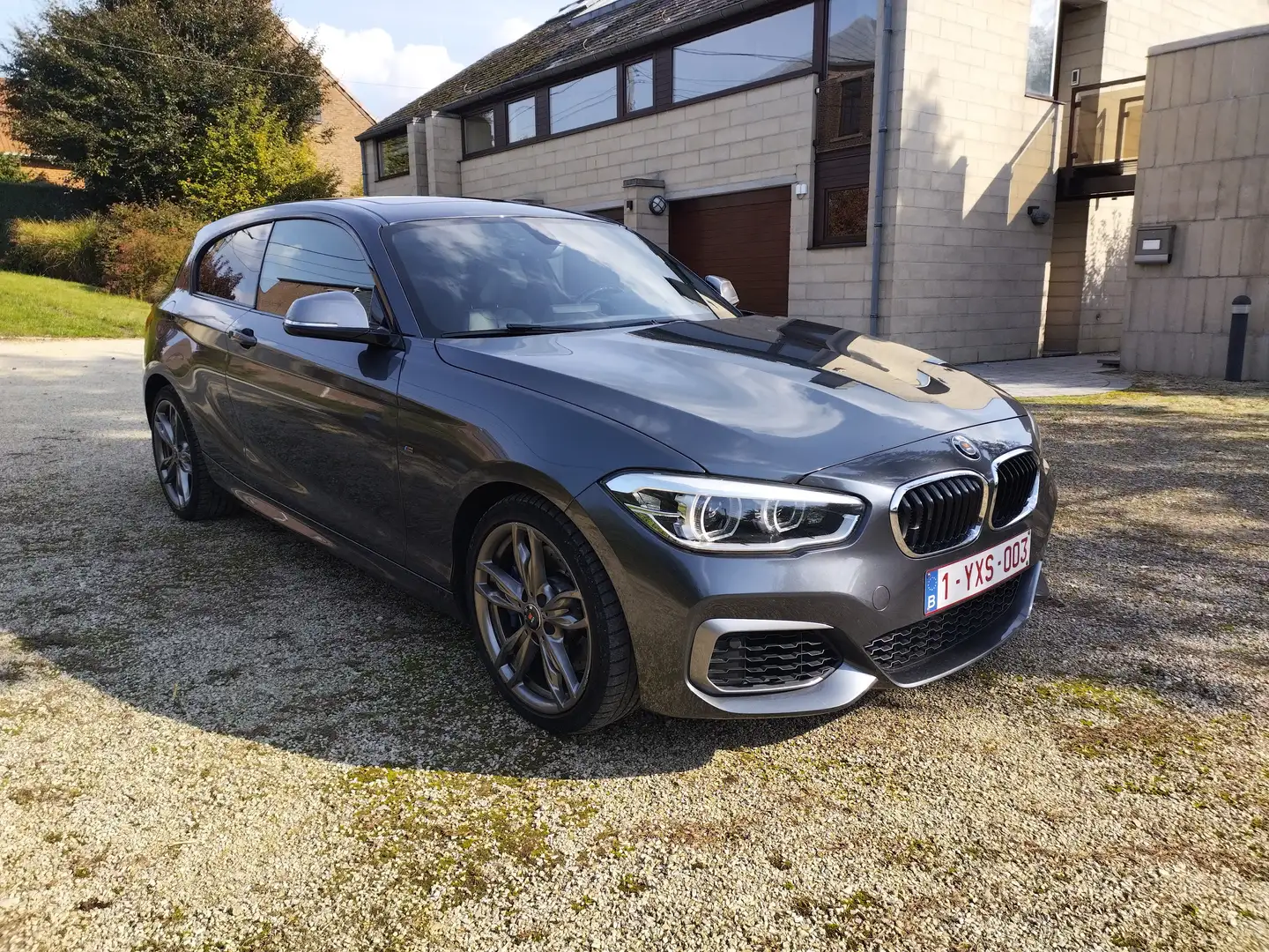 BMW 135 M135iXAS Šedá - 2