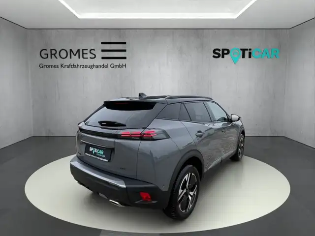 Peugeot 2008 view 3