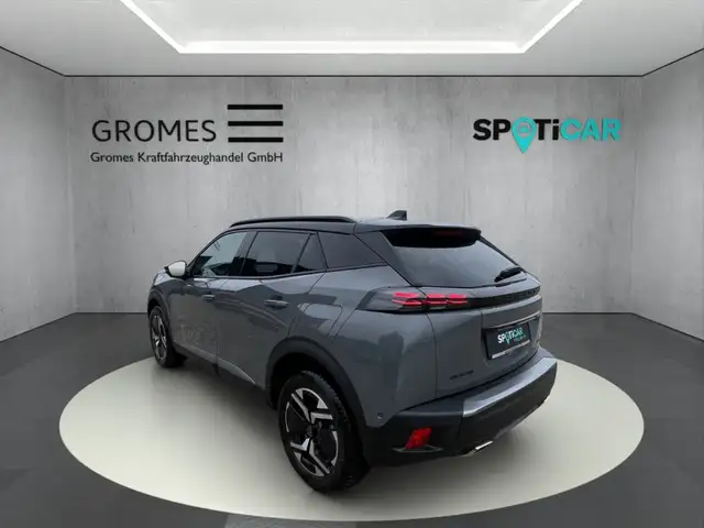 Peugeot 2008 view 5