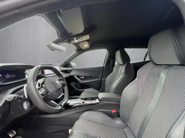 Peugeot 2008 view 9