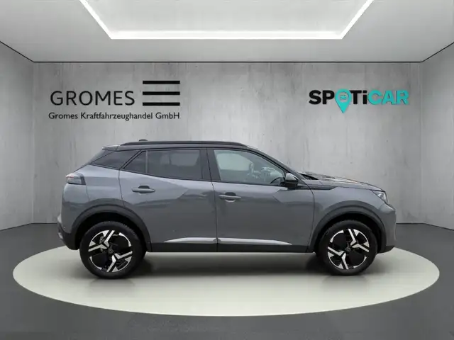 Peugeot 2008 view 2