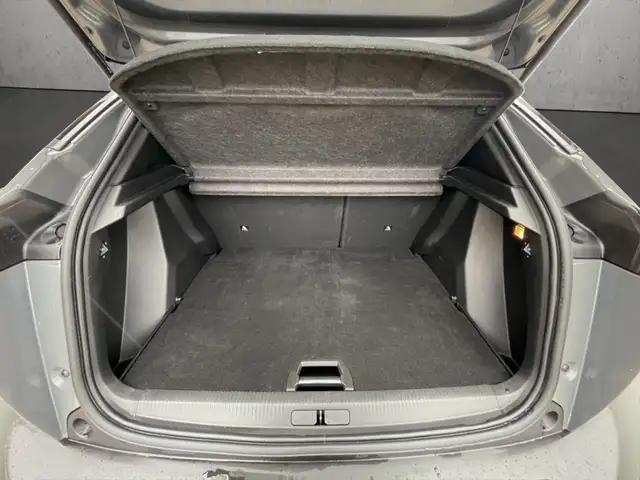 Peugeot 2008 view 7