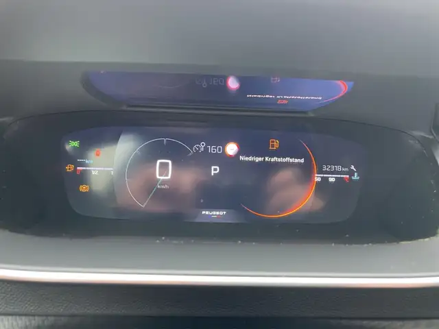 Peugeot 2008 view 15