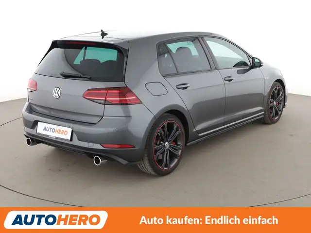Volkswagen Golf view 6