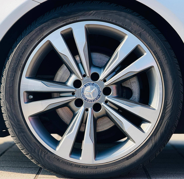 Mercedes-Benz E 200 CGI Cabrio TÜV & Service neu Garantie Finanzierung möglich — photo 36