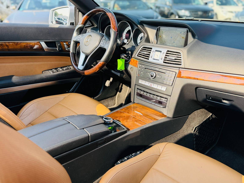 Mercedes-Benz E 200 CGI Cabrio TÜV & Service neu Garantie Finanzierung möglich — photo 13