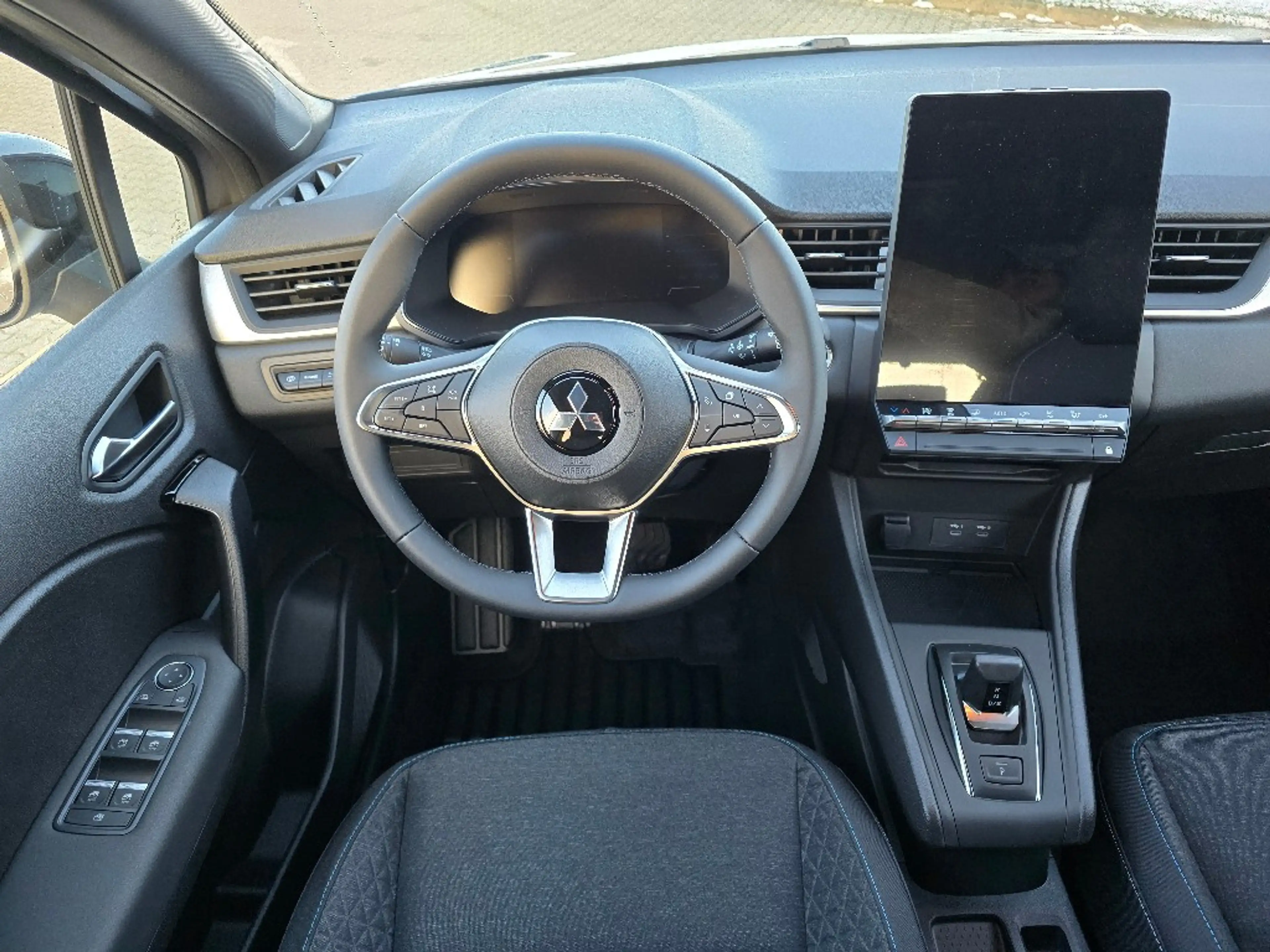 Mitsubishi ASX PLUS 1.8 Hybrid — photo 11