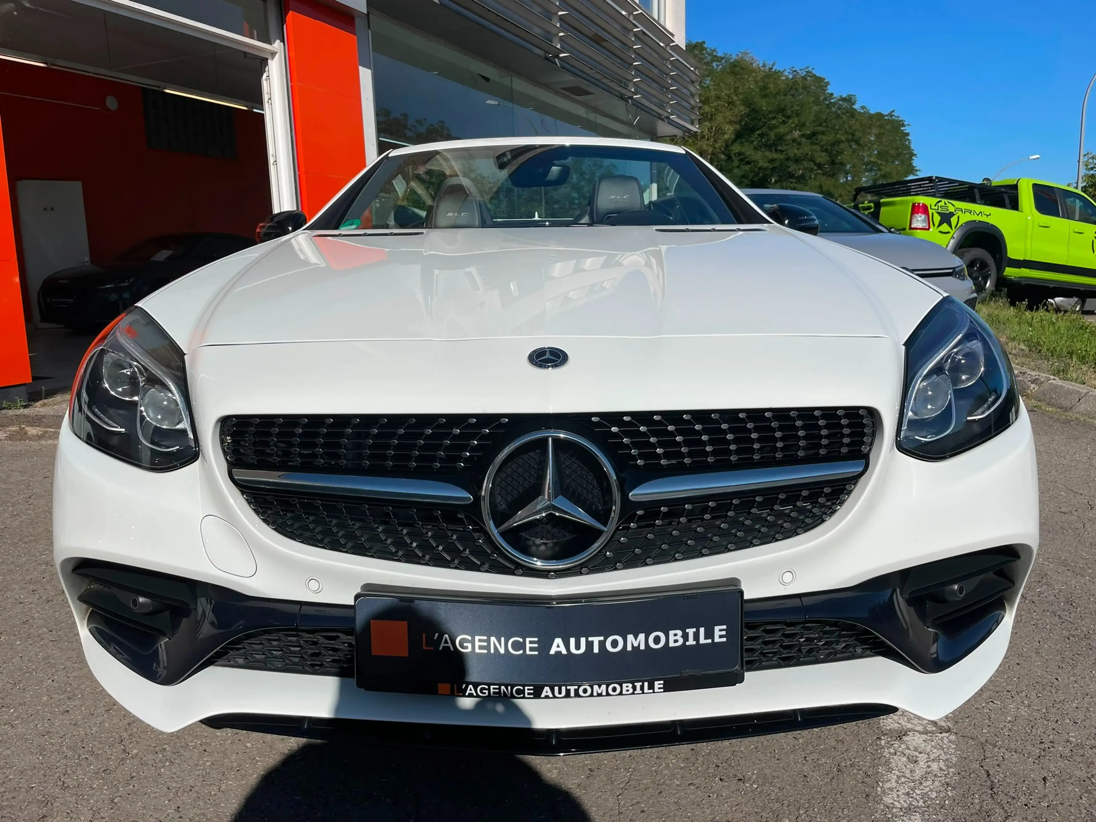 Mercedes-Benz SLC 200 SPECIAL EDITION-JUSQU'A 36 MOIS DE GARANTIE — photo 4