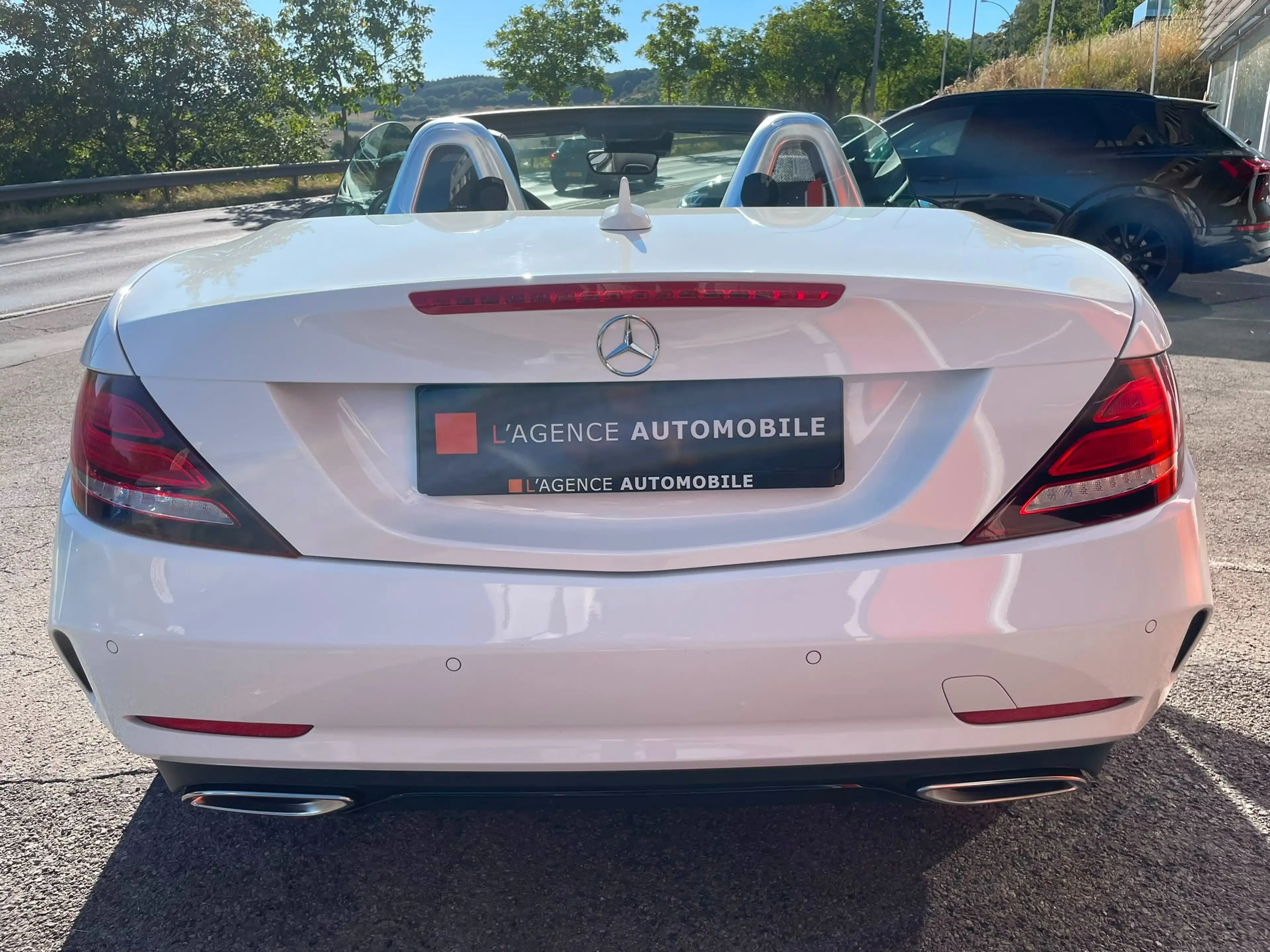 Mercedes-Benz SLC 200 SPECIAL EDITION-JUSQU'A 36 MOIS DE GARANTIE — photo 10