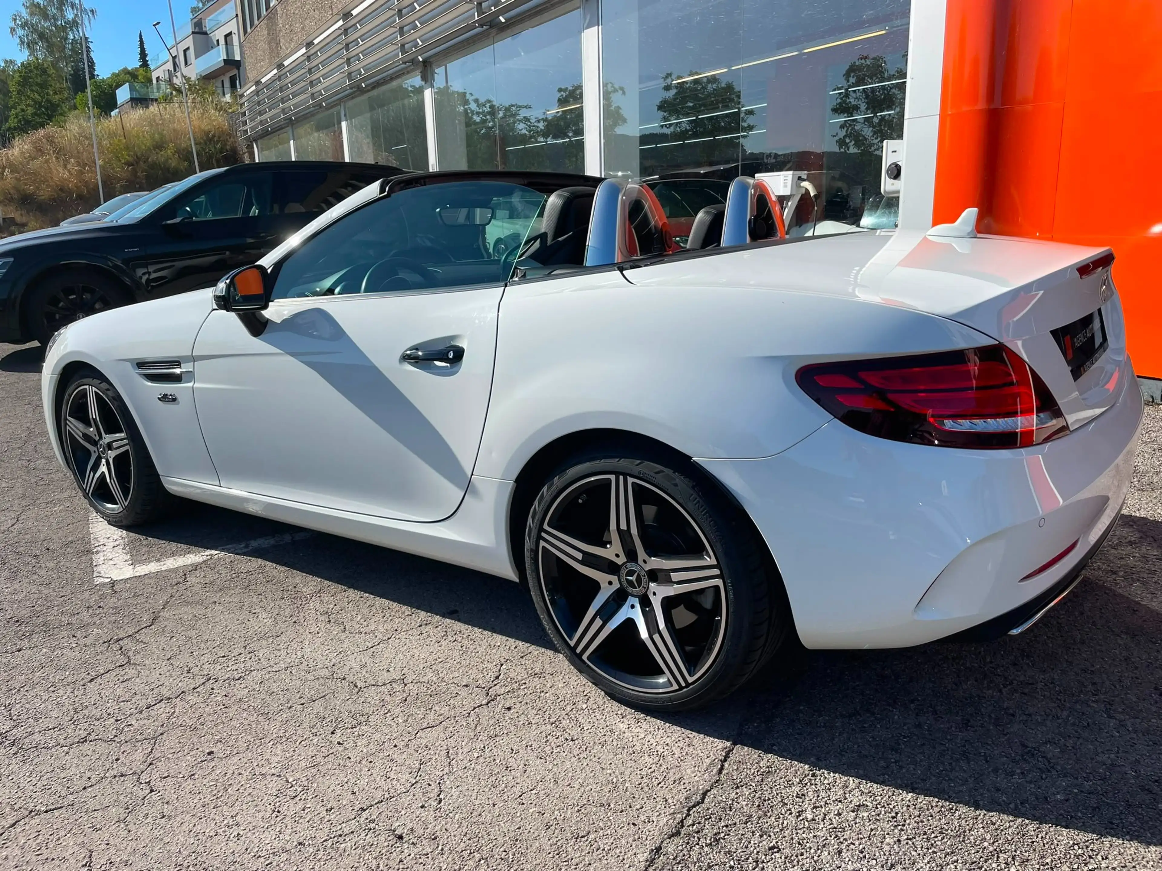 Mercedes-Benz SLC 200 SPECIAL EDITION-JUSQU'A 36 MOIS DE GARANTIE — photo 12