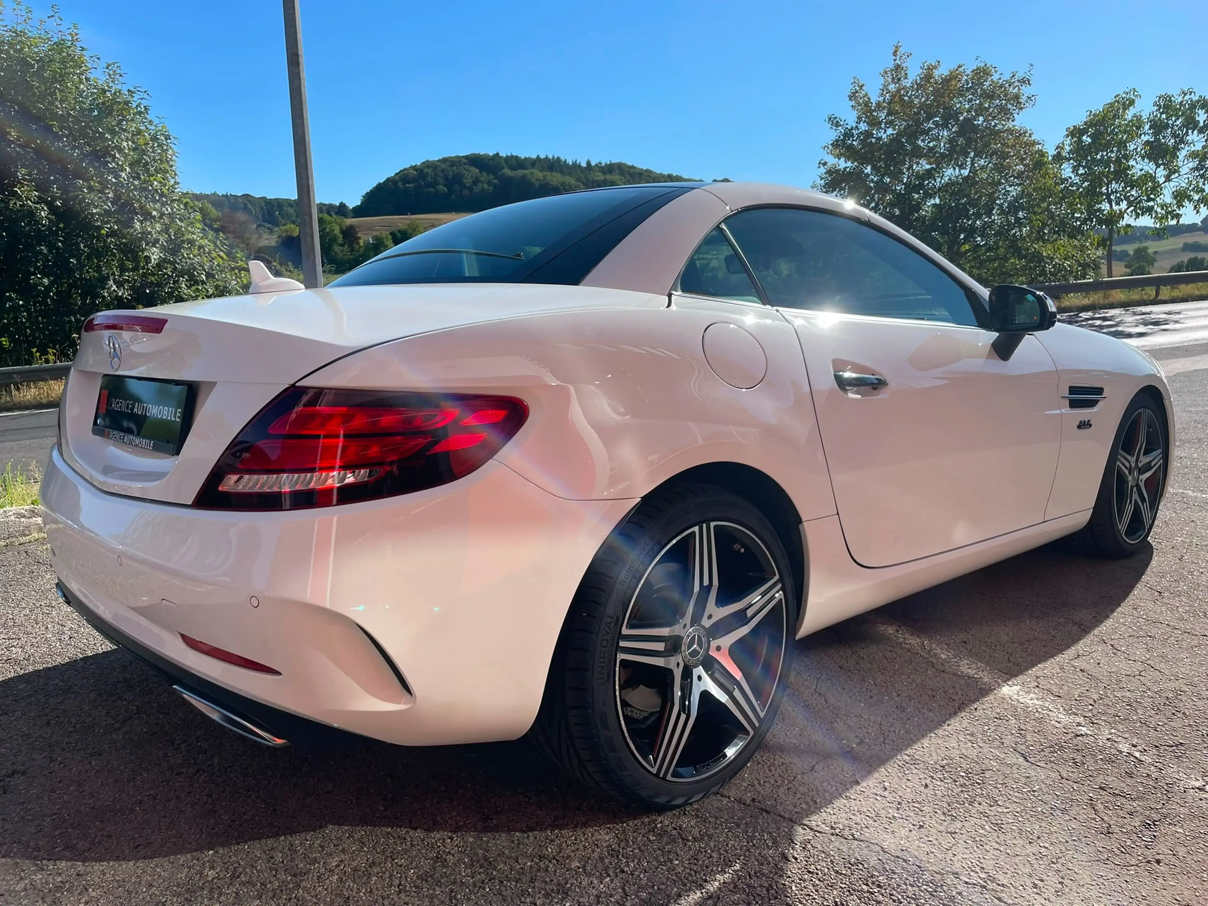 Mercedes-Benz SLC 200 SPECIAL EDITION-JUSQU'A 36 MOIS DE GARANTIE — photo 9