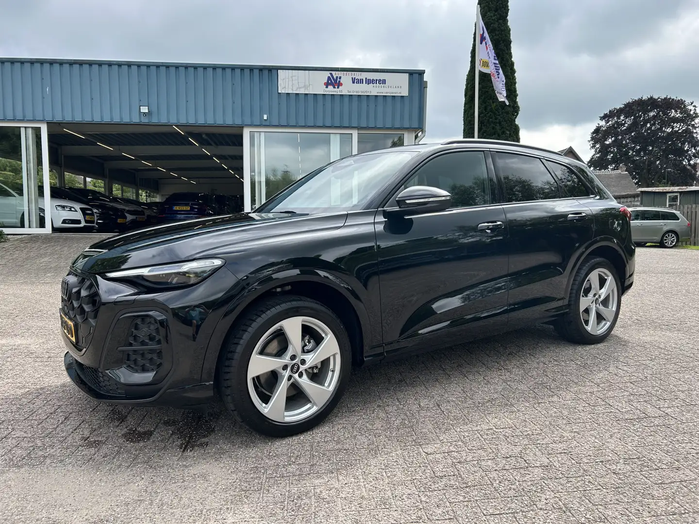 Audi Q5 TFSI Quattro S-Line 150KW Nieuwste model Nero - 2