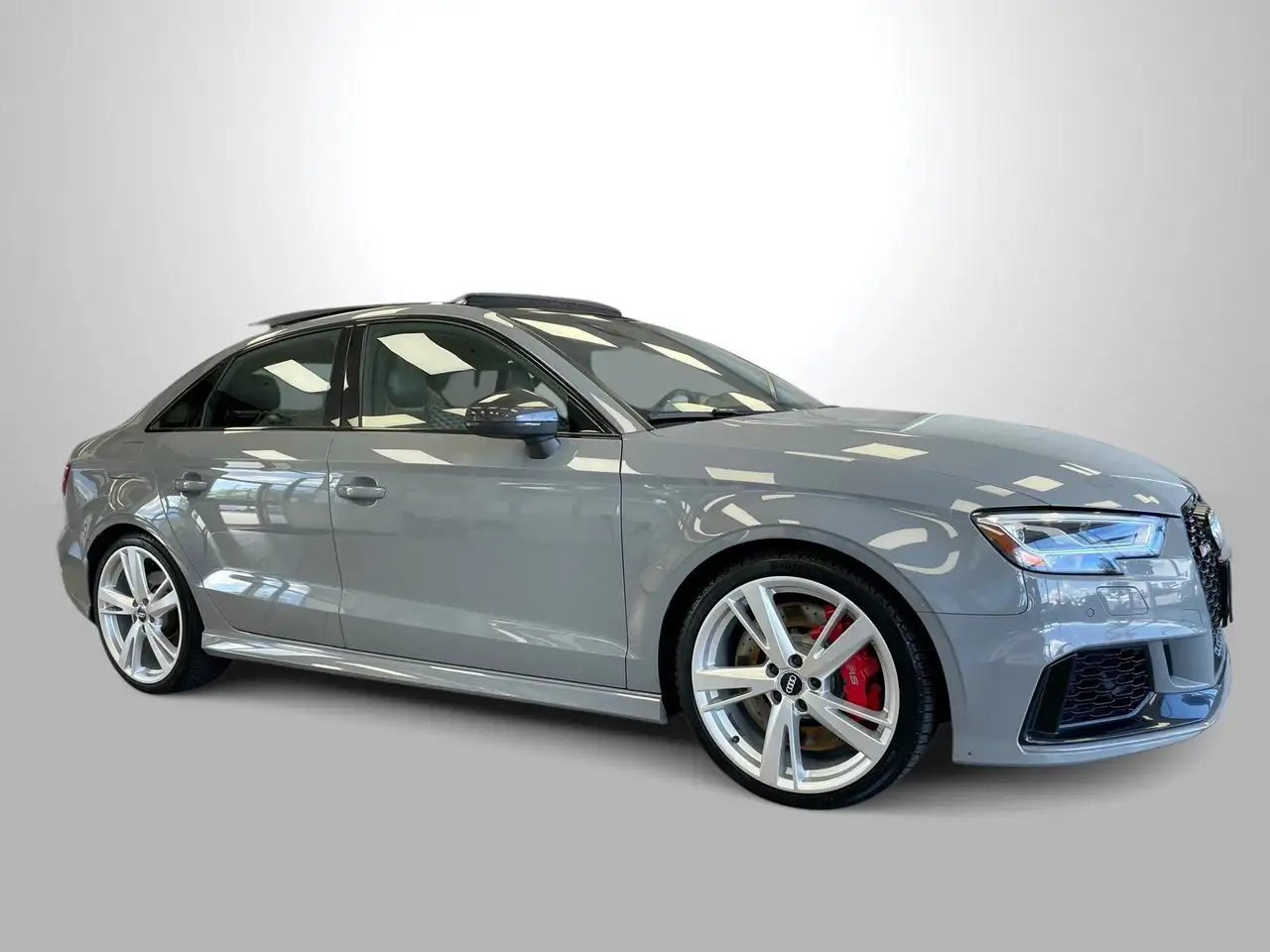 Audi RS3 снимка Audi RS3