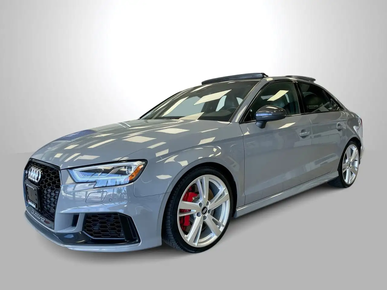 Audi RS3 снимка Audi RS3