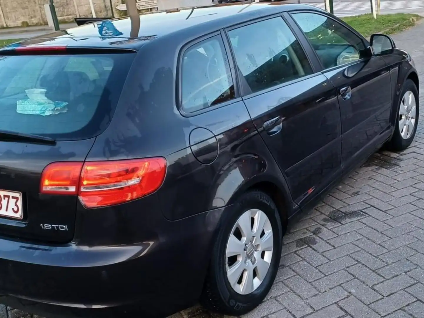 Audi A3 A3 Sportback 1.6 TDi e Attraction Start/Stop DPF Noir - 2