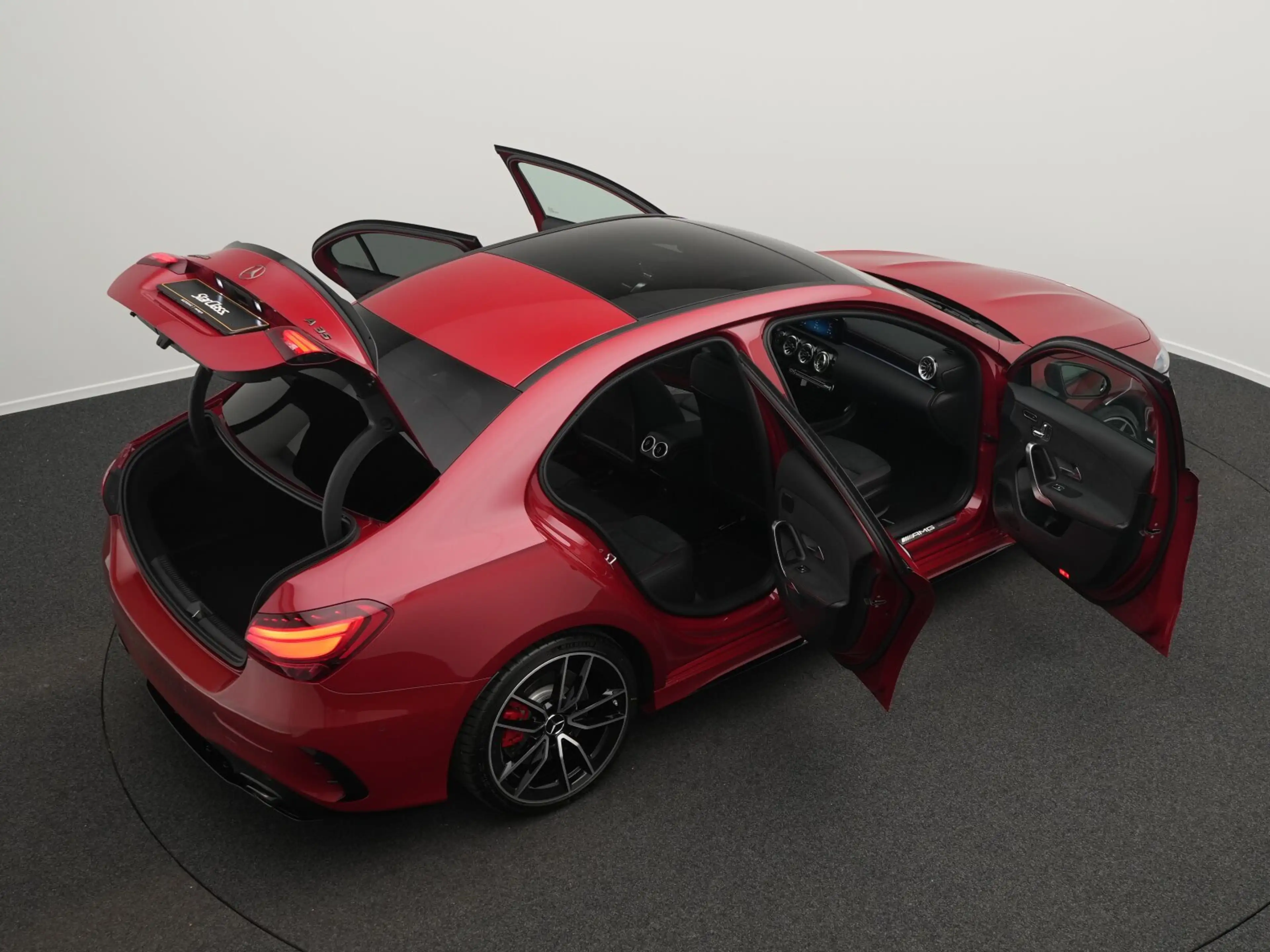 Mercedes-Benz A 35 AMG Mercedes-AMG A 35 4MATIC Limousine Multi+Pano+Night+Headup+19" — photo 13