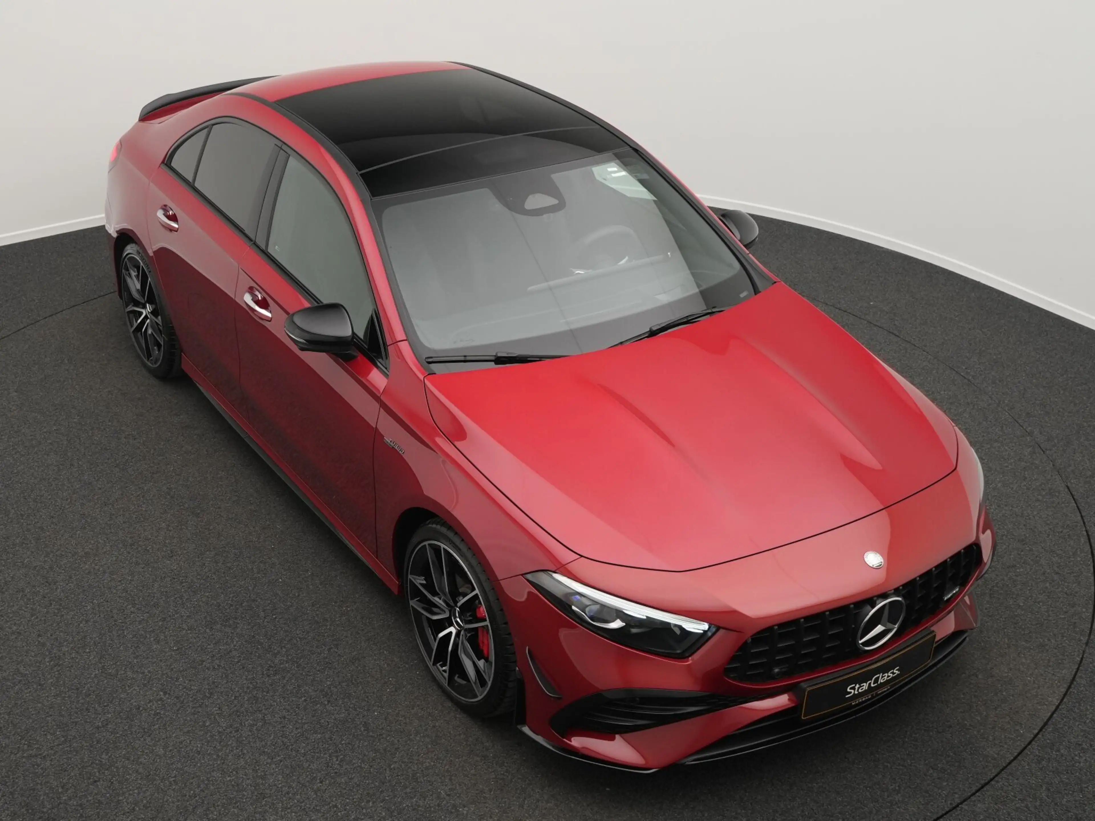 Mercedes-Benz A 35 AMG Mercedes-AMG A 35 4MATIC Limousine Multi+Pano+Night+Headup+19" — photo 10