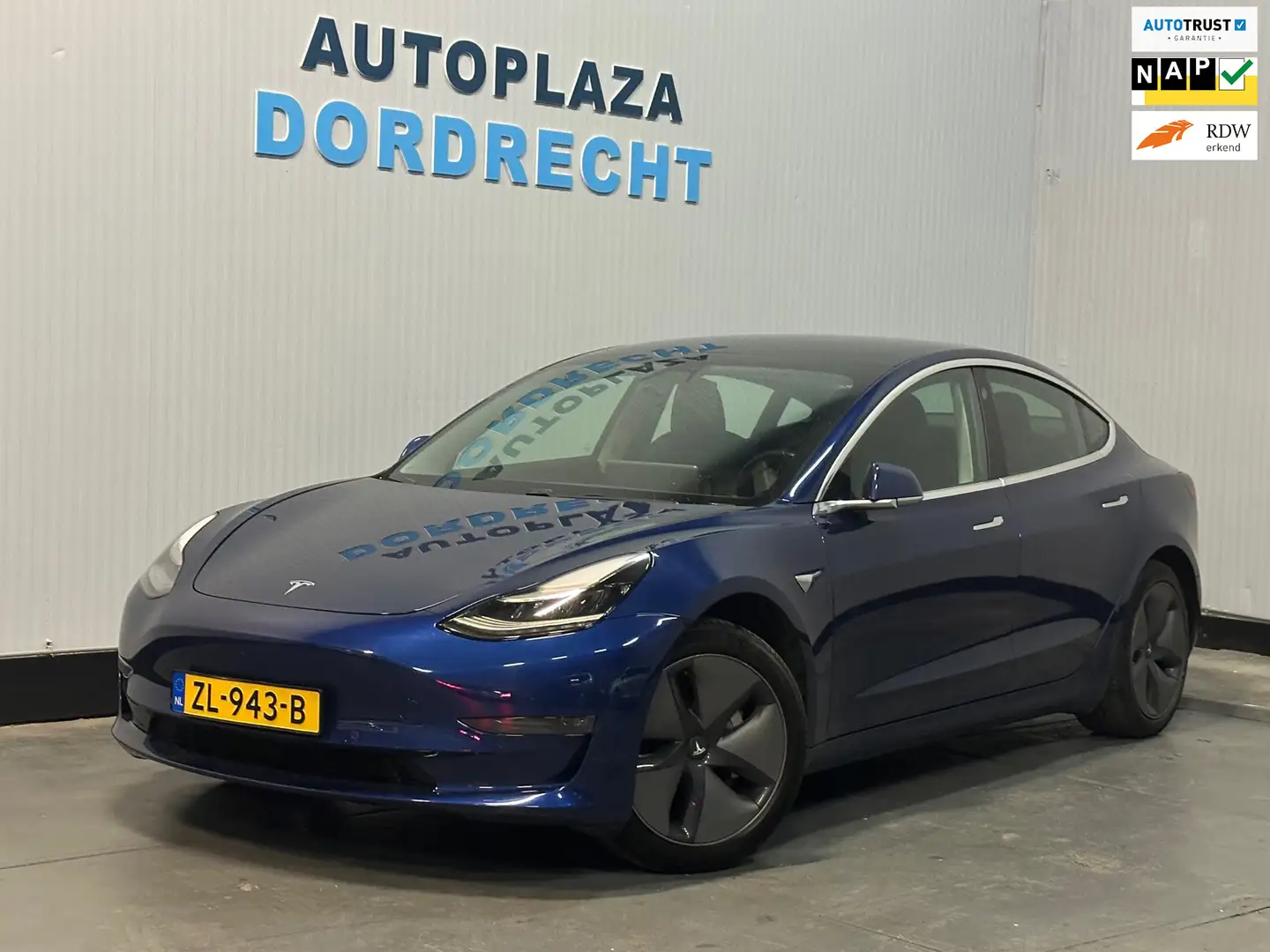 Tesla Model 3 Standard RWD Plus 60 kWh Blauw - 1