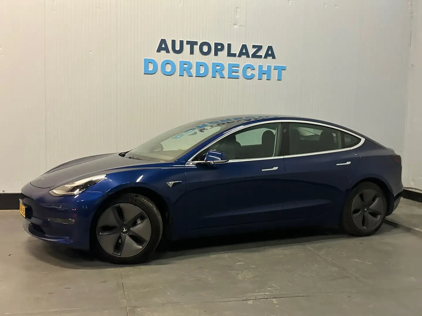 Tesla Model 3 Standard RWD Plus 60 kWh Blauw - 2