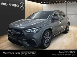 Mercedes-Benz GLA 250 4M AMG Line/Distronic/Totwinkel/360°/LED Navi/Keyless Go/Keyless Go Komfort Paket/Styling/Autom./Klima/Park Assist.