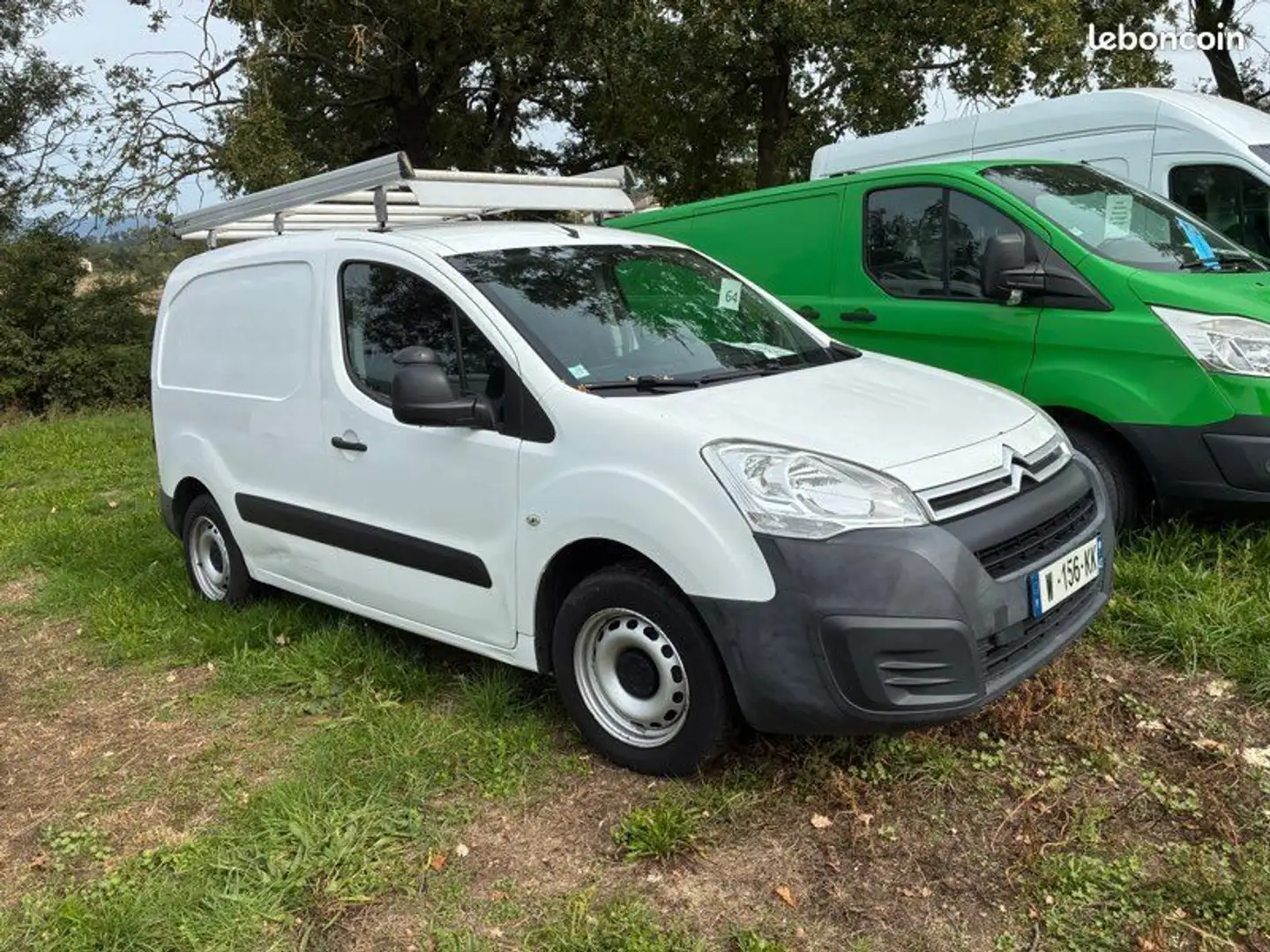 Citroen Berlingo 2017 hdi 2 places 97000 kil Blanc - 1
