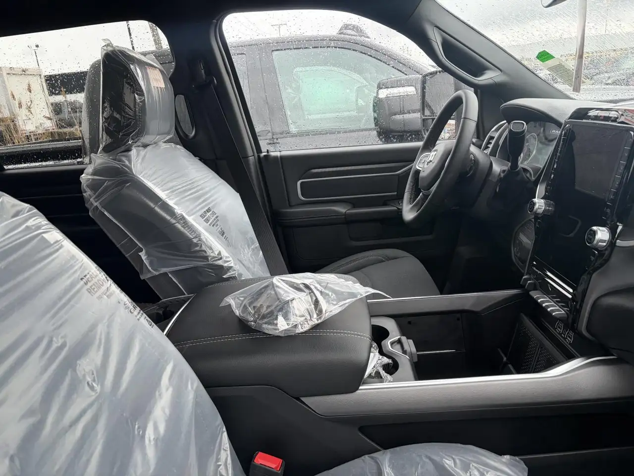 RAM 2500 снимка RAM 2500