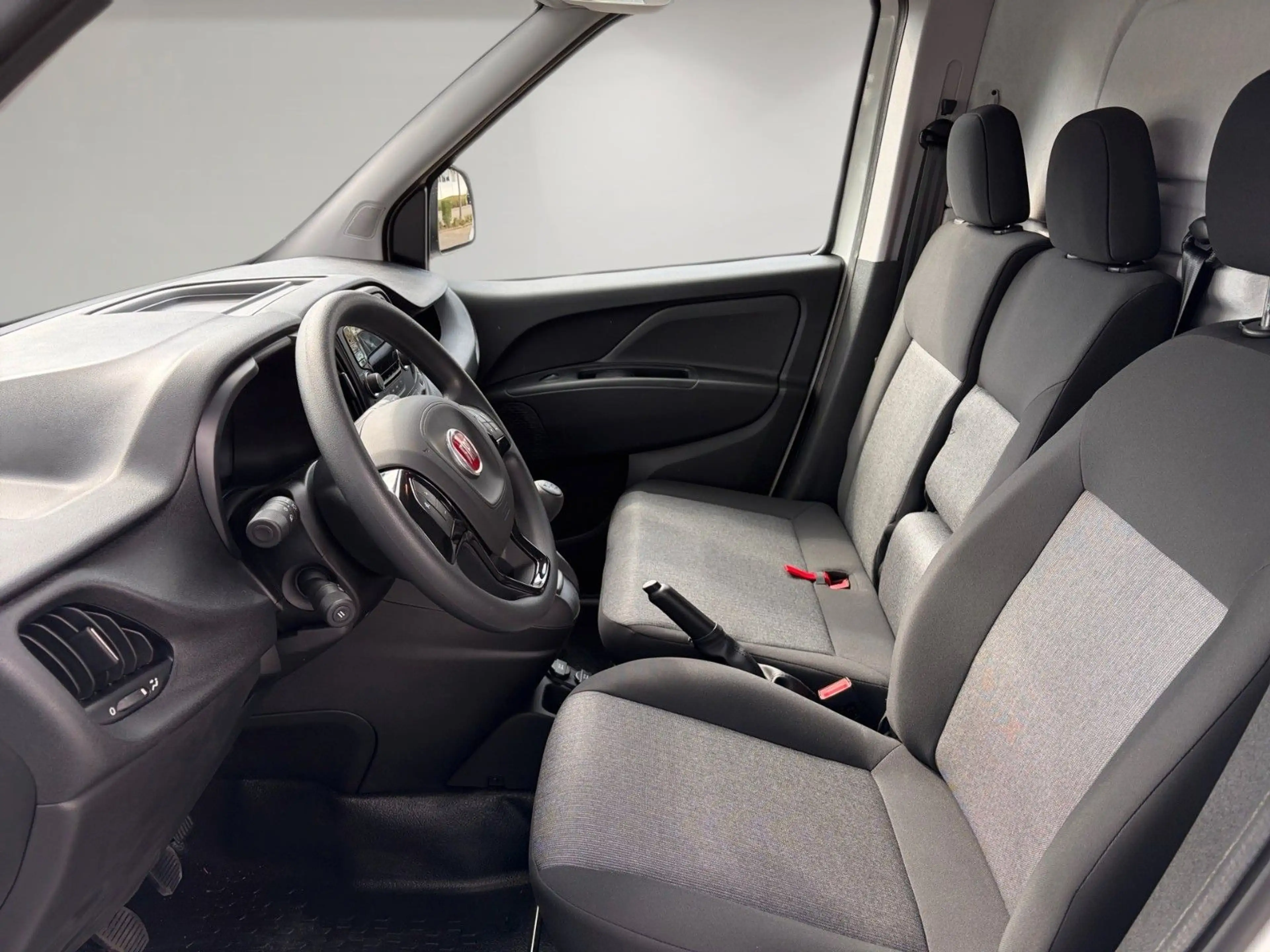 Fiat Doblo Multijet *Klima, 3-Sitzer* — photo 12