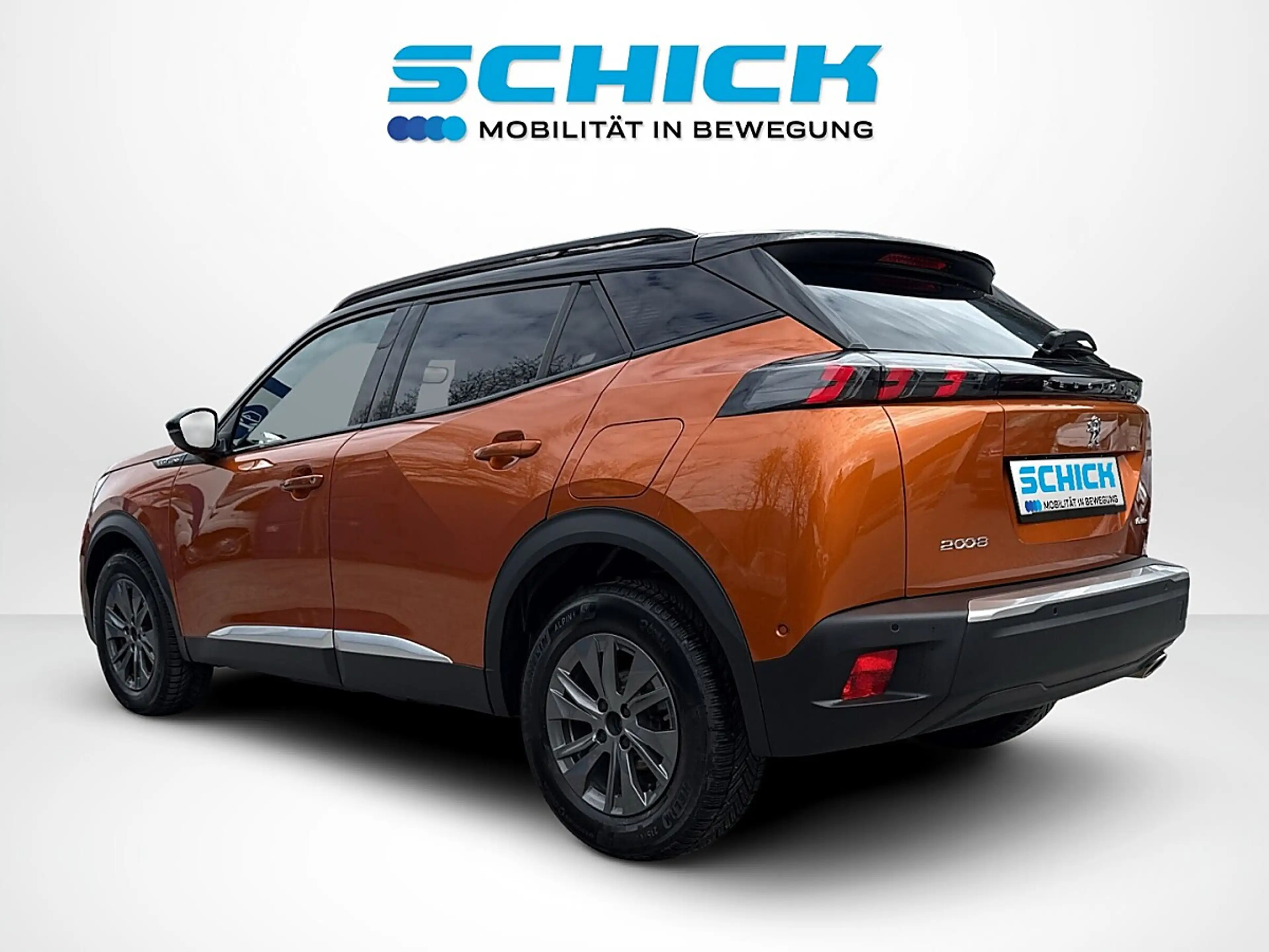 Peugeot 2008 BlueHDi 130 S&S GT Line EAT8 — photo 4