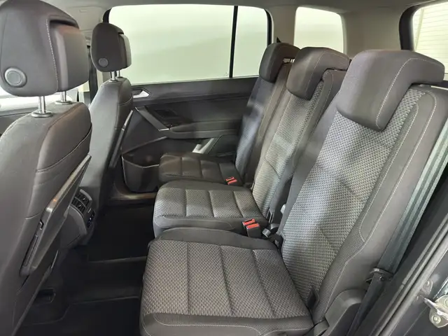 Volkswagen Touran view 15