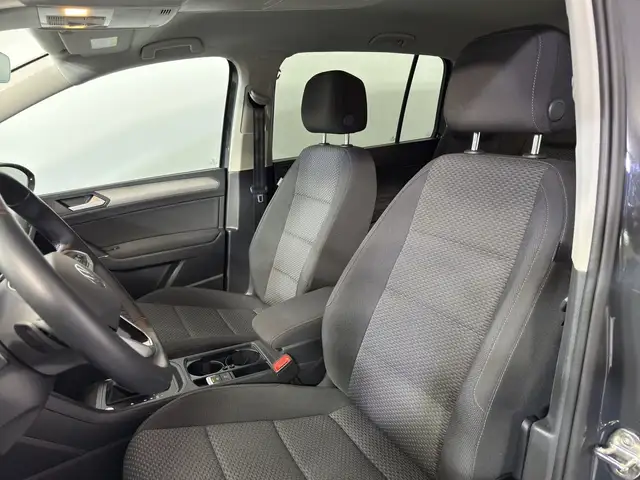Volkswagen Touran view 13