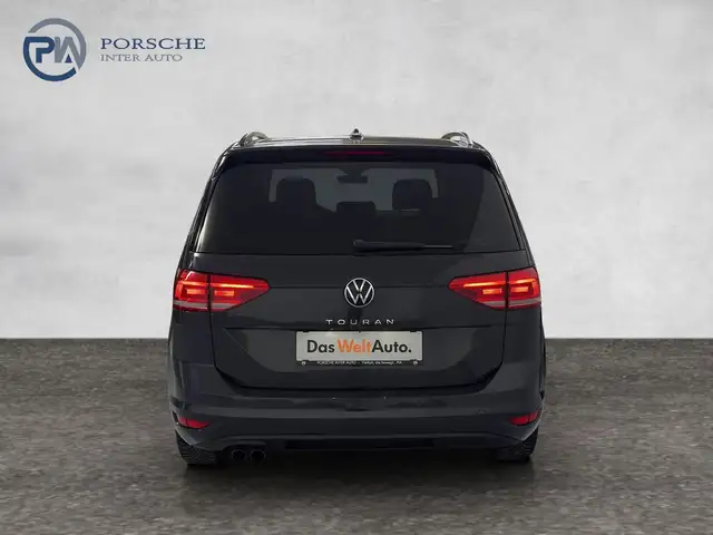 Volkswagen Touran view 5