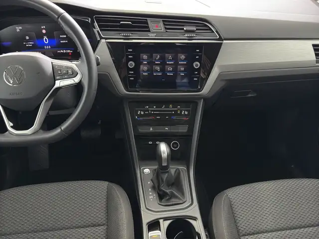 Volkswagen Touran view 10