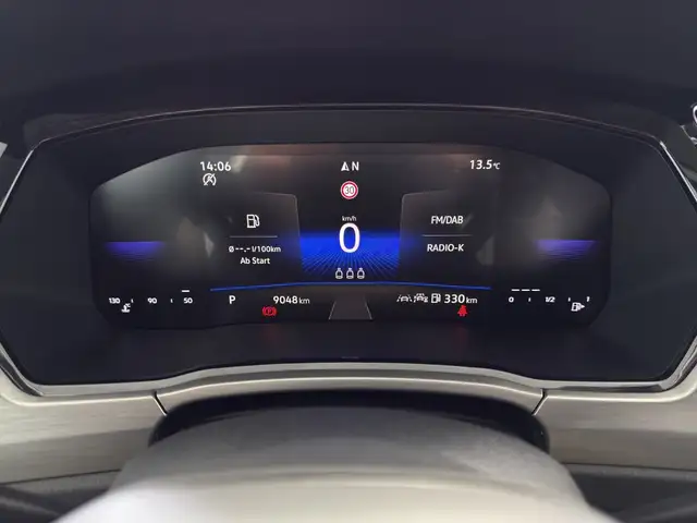 Volkswagen Touran view 9