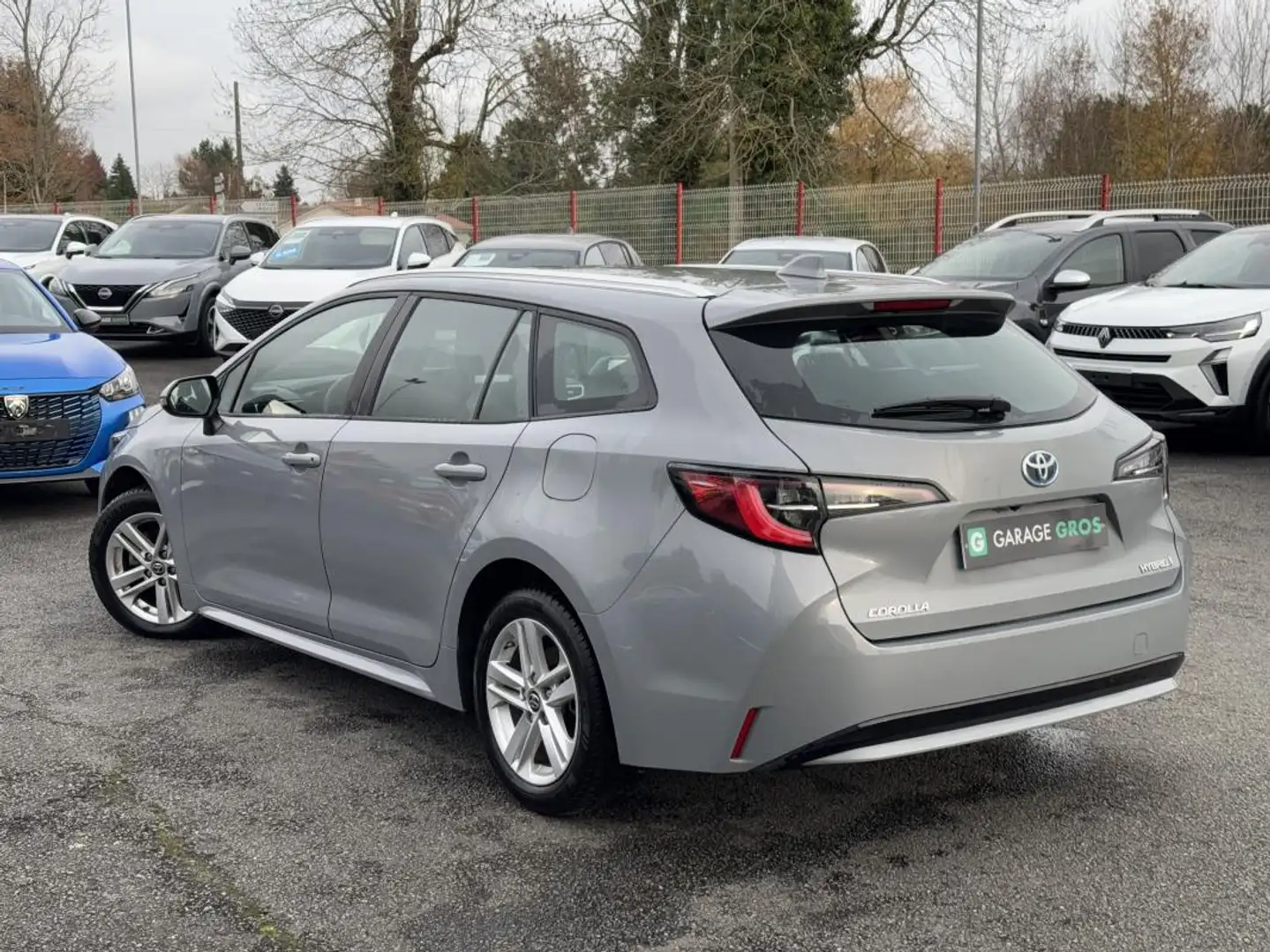 Toyota HYBRIDE MY22 122h Dynamic Gri - 2