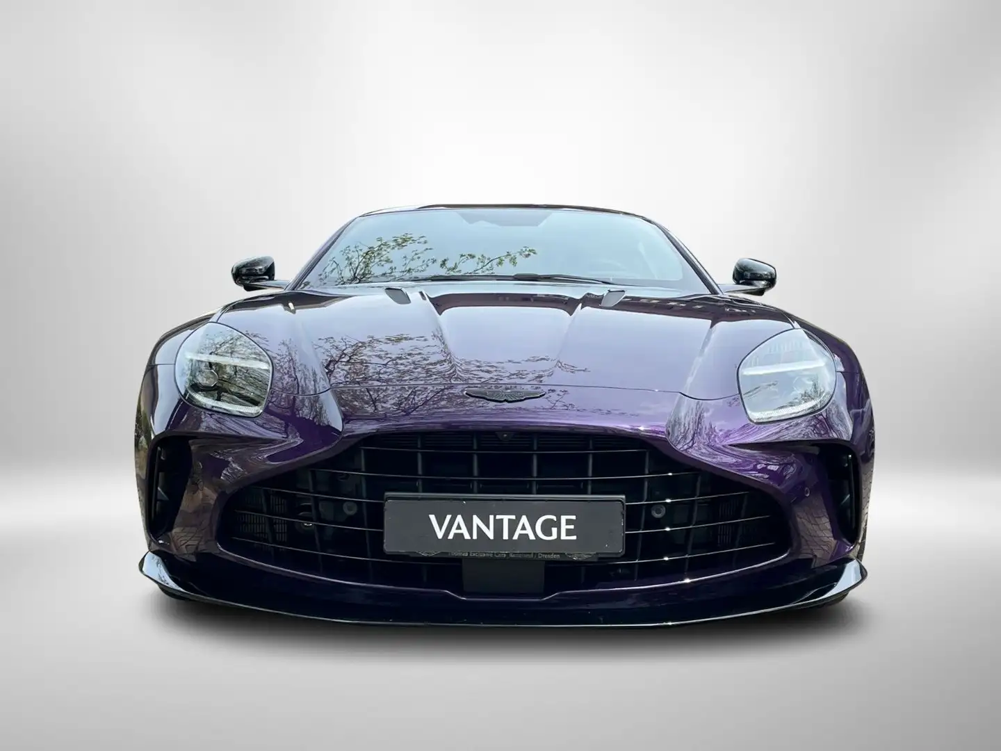 Aston Martin V8 MY25 / Carbon/ Soundsystem Mauve - 2