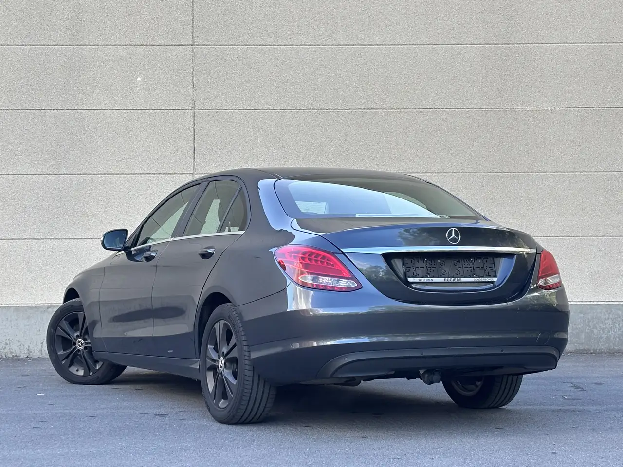 Mercedes-Benz C 180 Berline — photo 3 sur 20